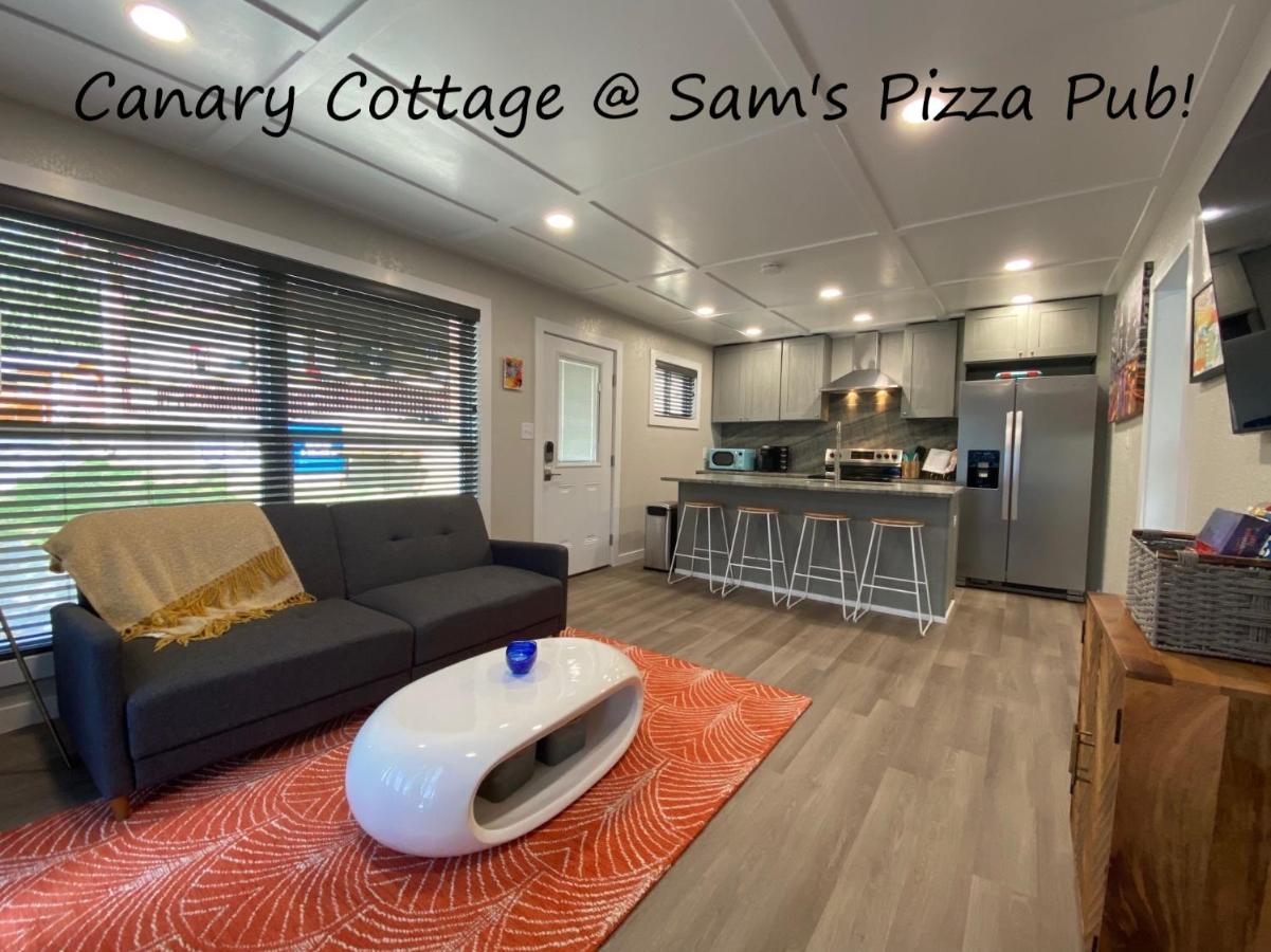 הוט ספרינגס Canary Lake Cottage W/Hot Tub At Sam'S Pizza מראה חיצוני תמונה
