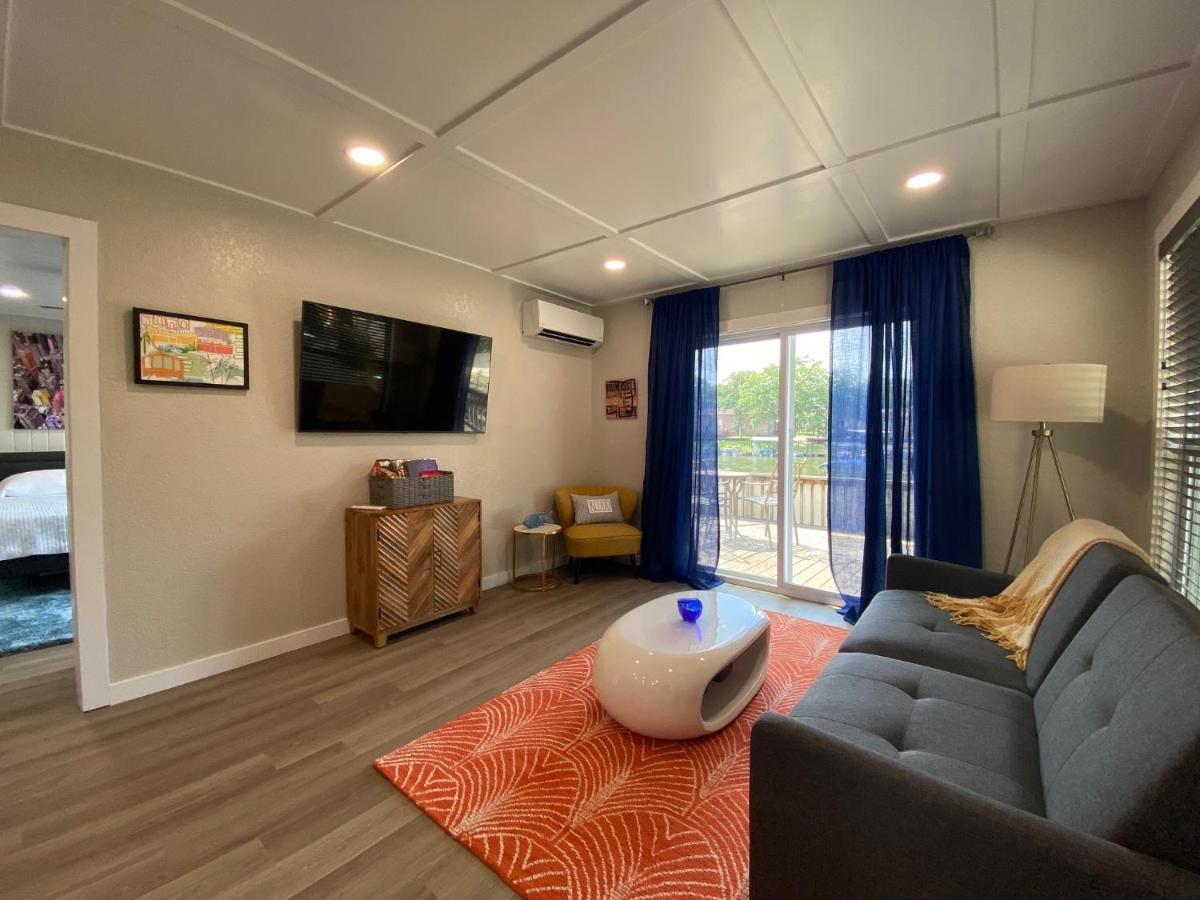 הוט ספרינגס Canary Lake Cottage W/Hot Tub At Sam'S Pizza מראה חיצוני תמונה