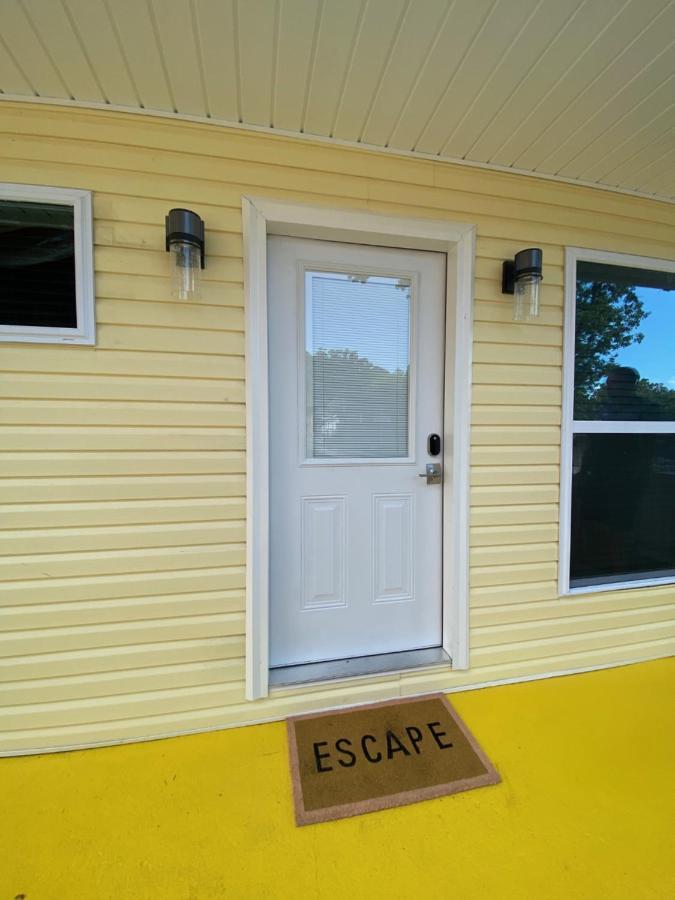 הוט ספרינגס Canary Lake Cottage W/Hot Tub At Sam'S Pizza מראה חיצוני תמונה